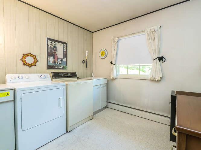36 Lisa Drive, Dix Hills, New York image 19