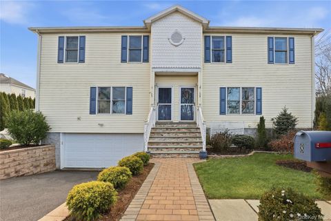 Photo of 6-8 Marion Avenue, Harrison, NY 10528 (MLS # 942854)