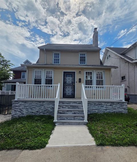 10532 192nd Street, Saint Albans, NY 11412 - MLS#: 897744