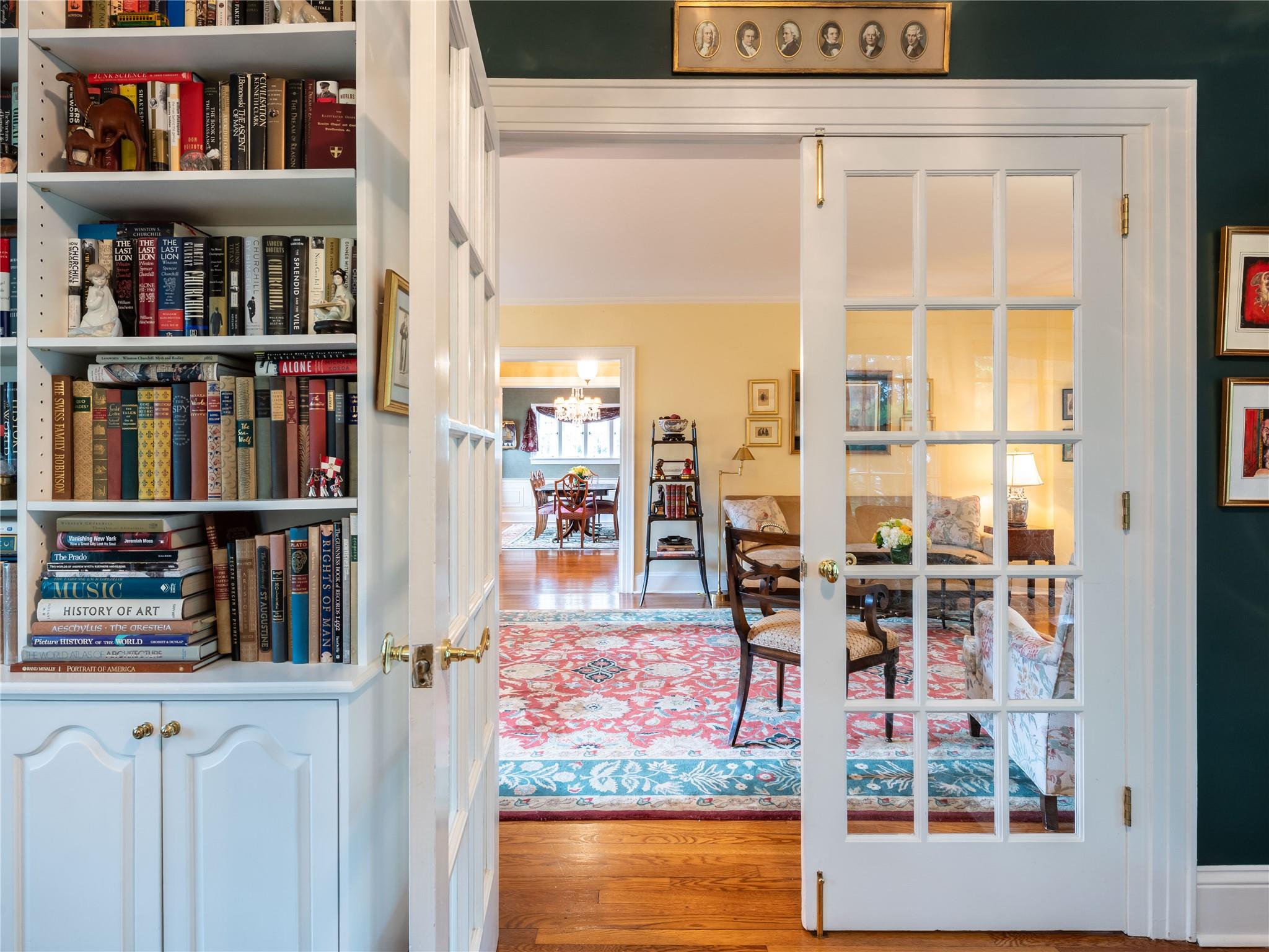 32 Inness Place, Manhasset, New York image 10