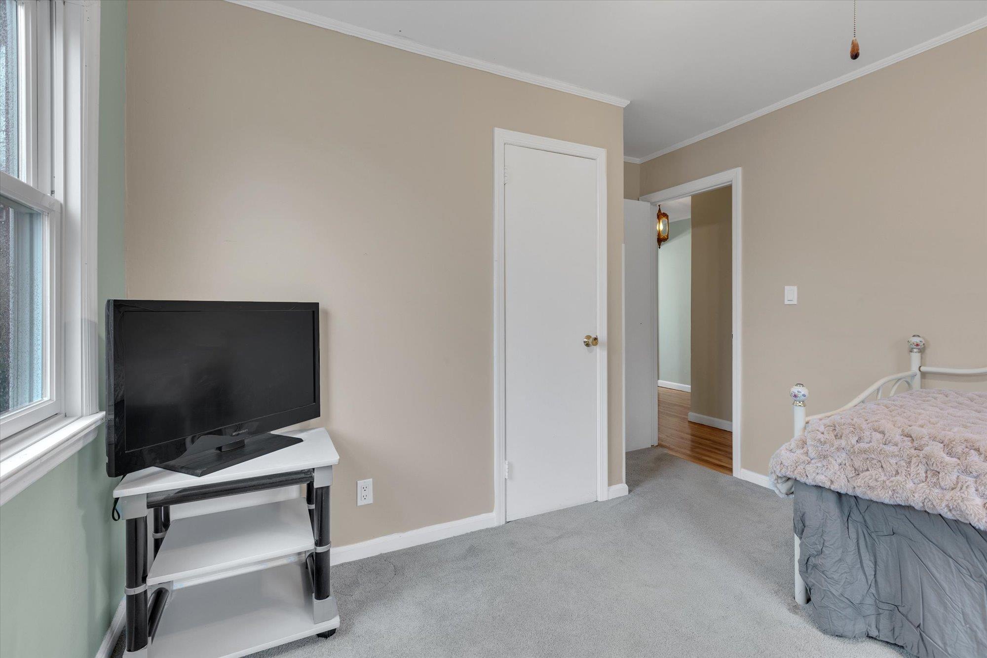 35 Monmouth Drive, East Northport, New York image 11