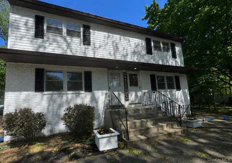 Multifamily For Rent - 408-A 7th Street #B<br/> East Northport, NY 11731