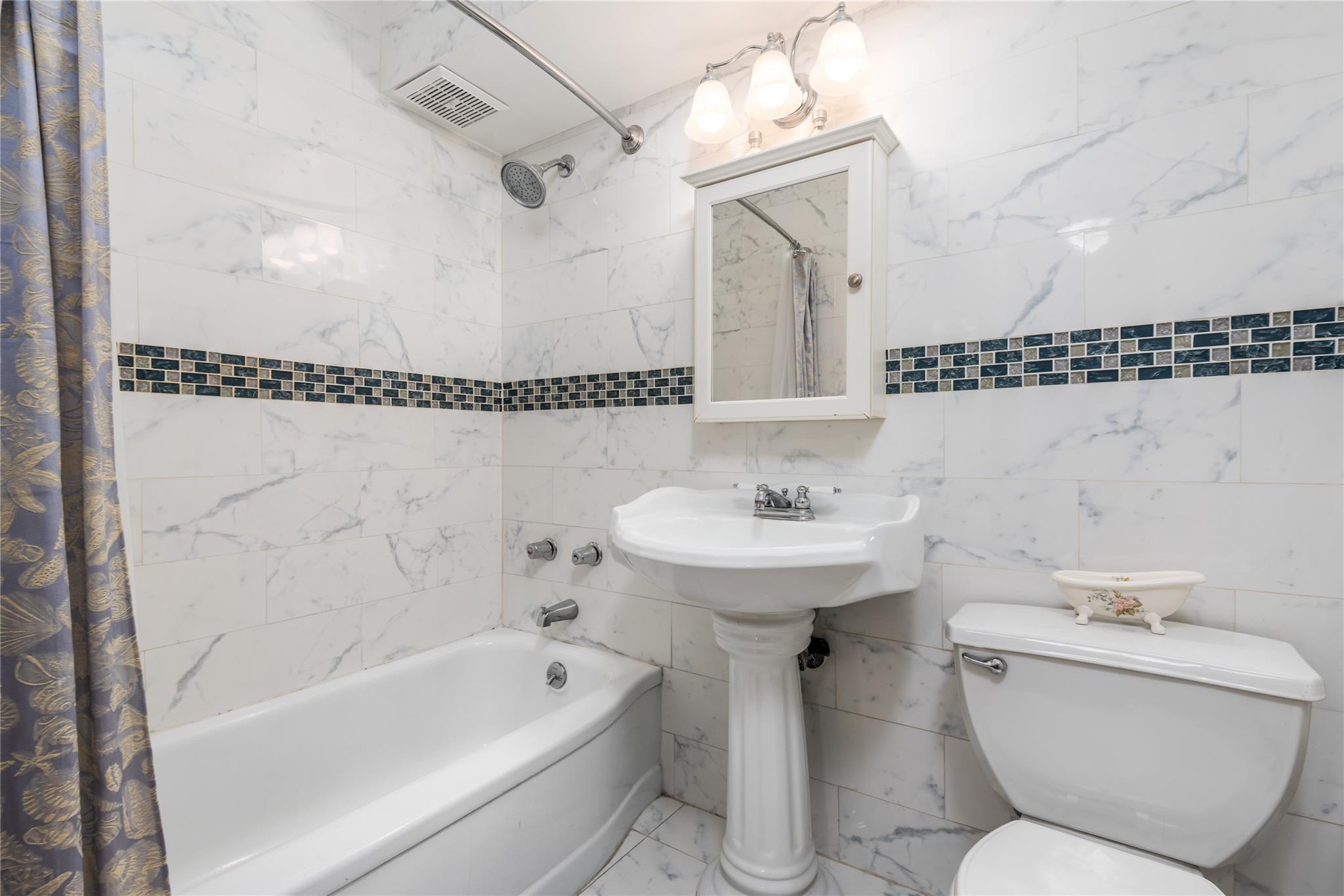 21-66 33rd Road #9A, Astoria, New York image 17
