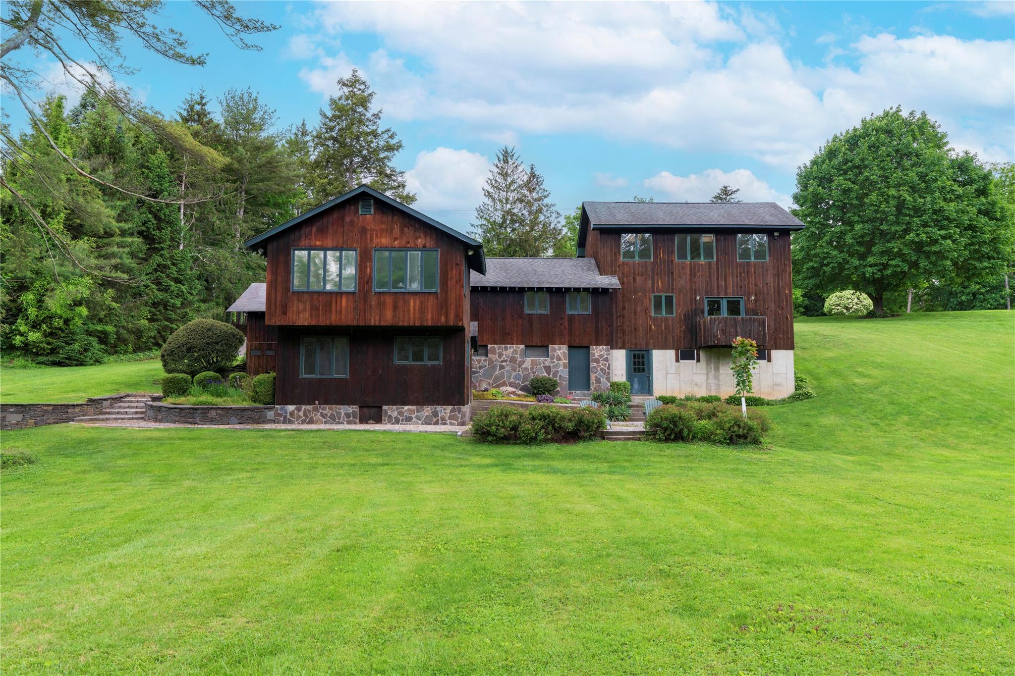 10 May Knoll, Dover Plains, New York image 1