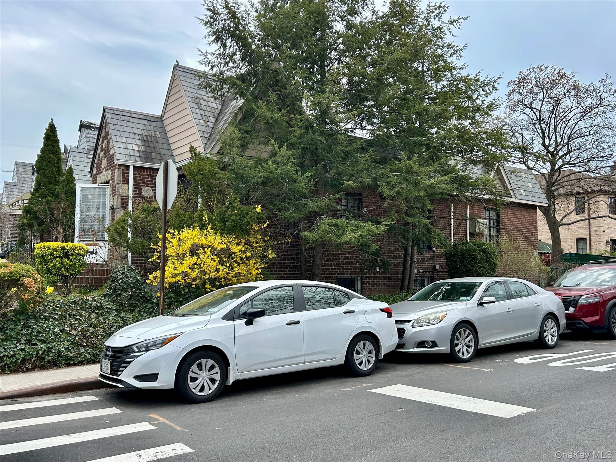 6388 Alderton Street