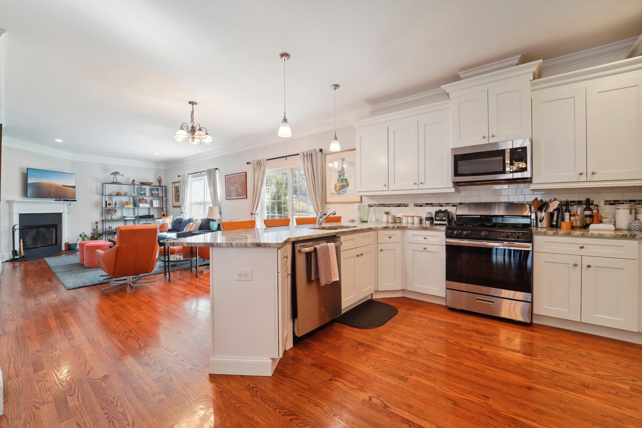 8 Thornton Hill, Ossining, New York image 10
