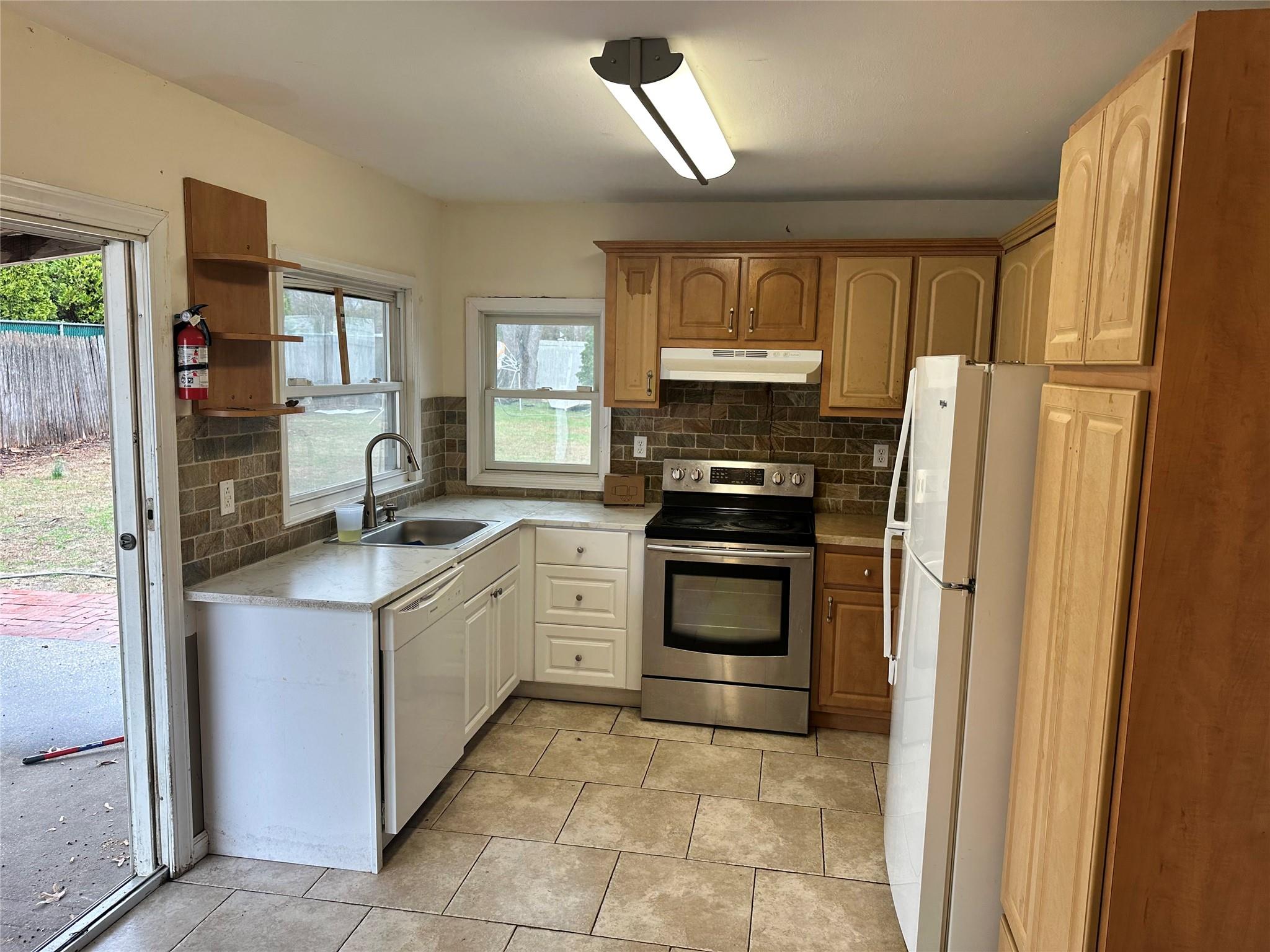 1041 Old Town Road, Coram, New York image 2