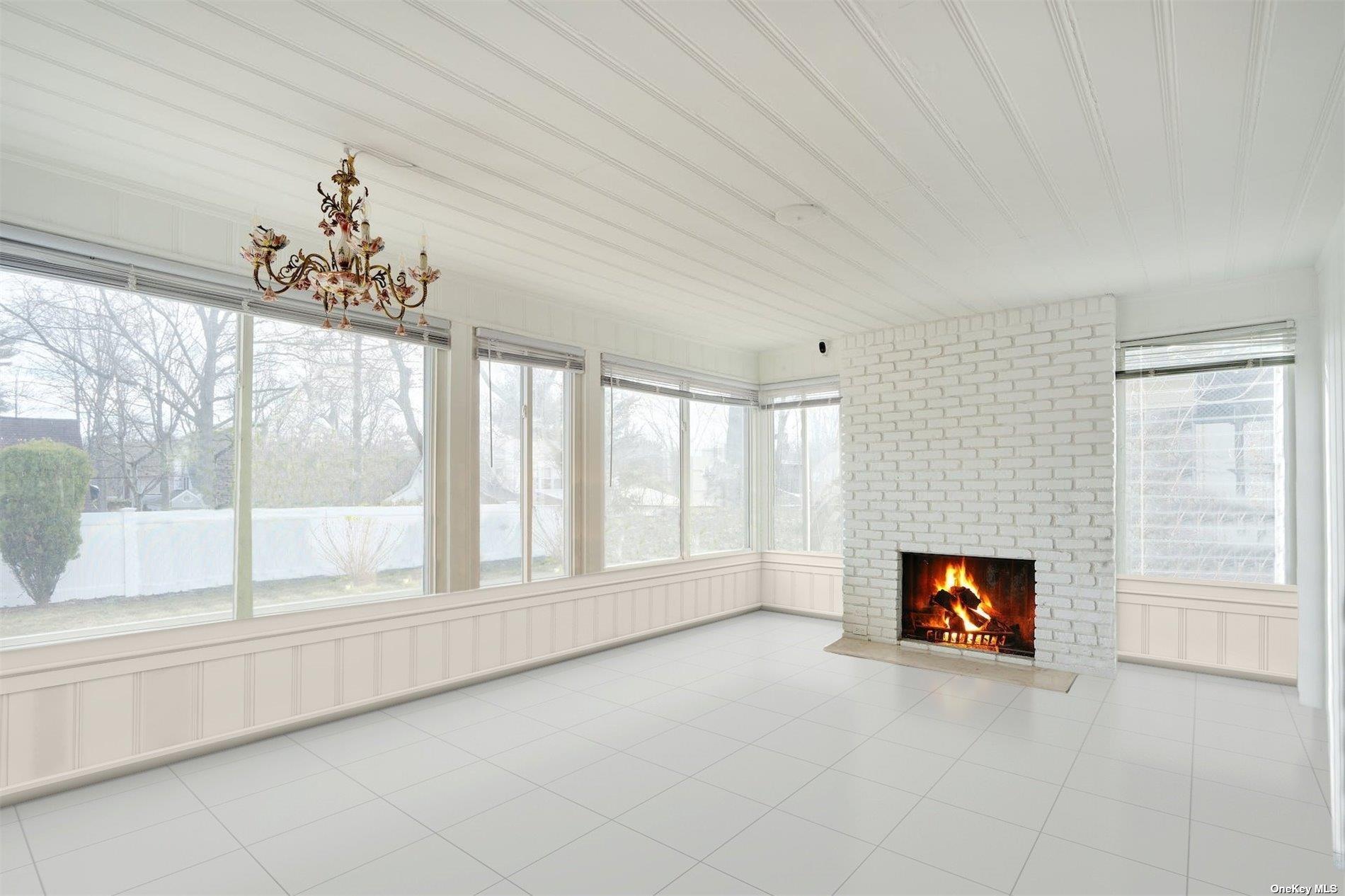 69 Warwick Road, Great Neck, New York image 11