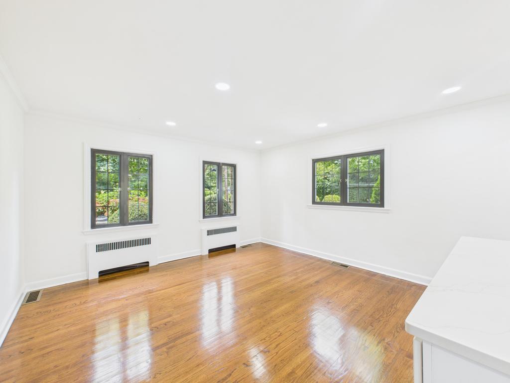 75 Lord Kitchener Road