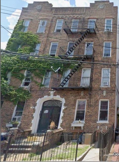 19 Hubbard Place Brooklyn NY 11210