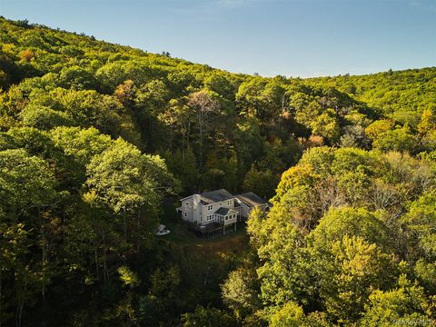 Photo of 89 Stillerberg Strada, Kerhonkson, NY 12446 (MLS # 922941)