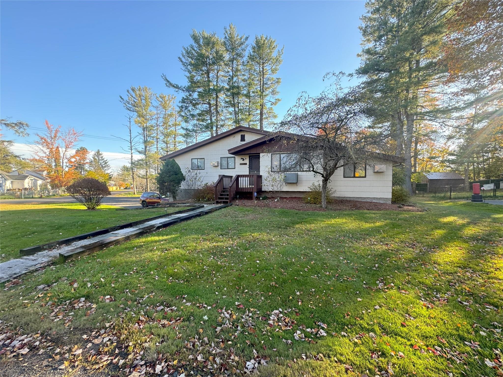 3 Milton Lane, Loch Sheldrake, New York image 1