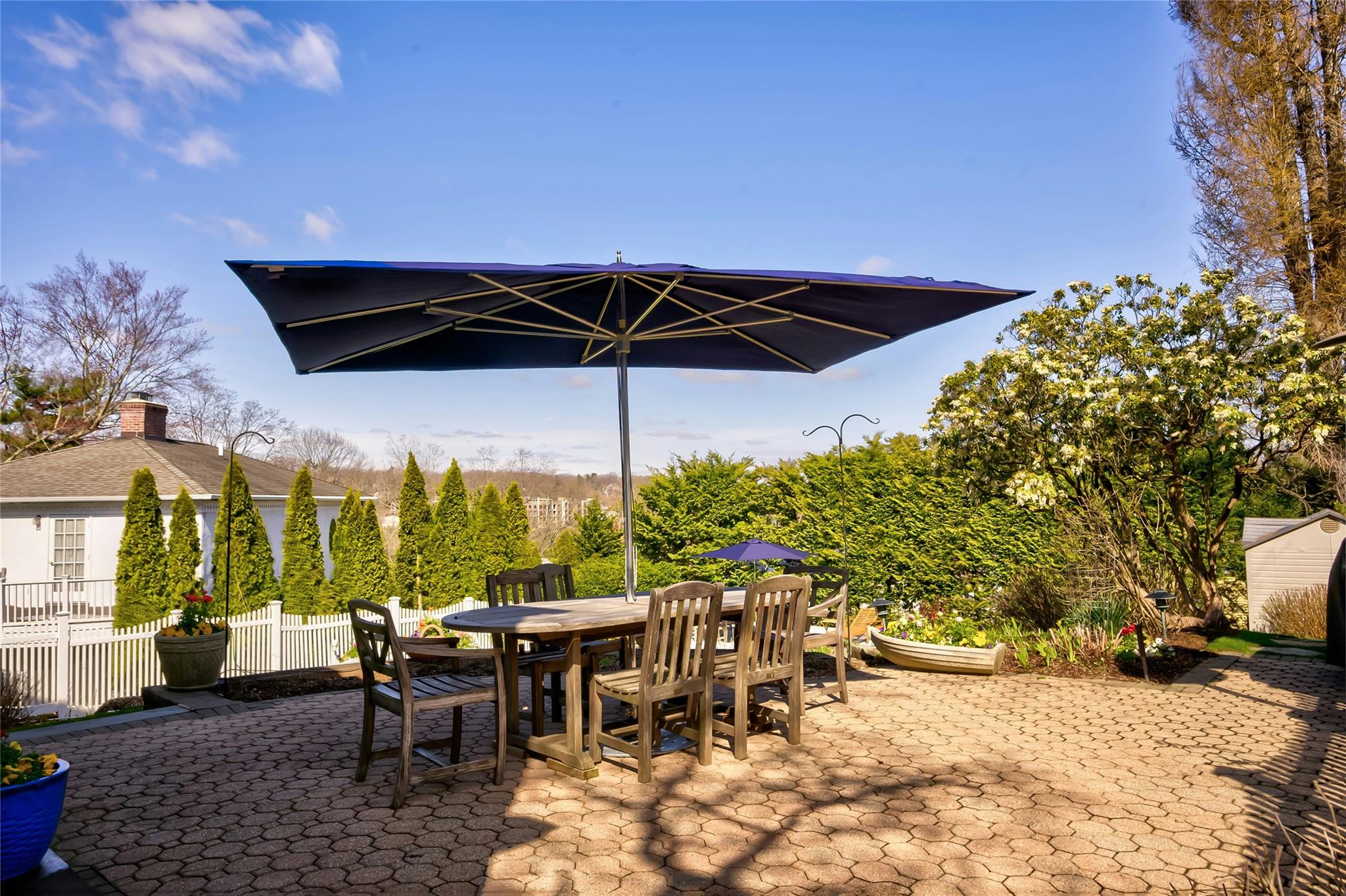 55 Virginia Drive, Manhasset, New York image 16