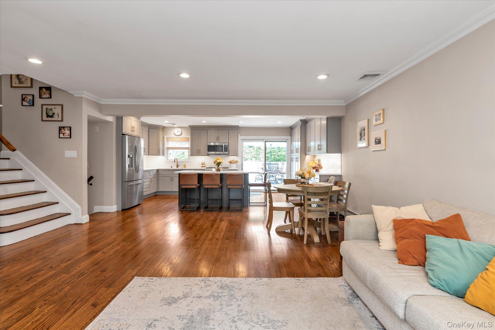 3727 Regent Lane
