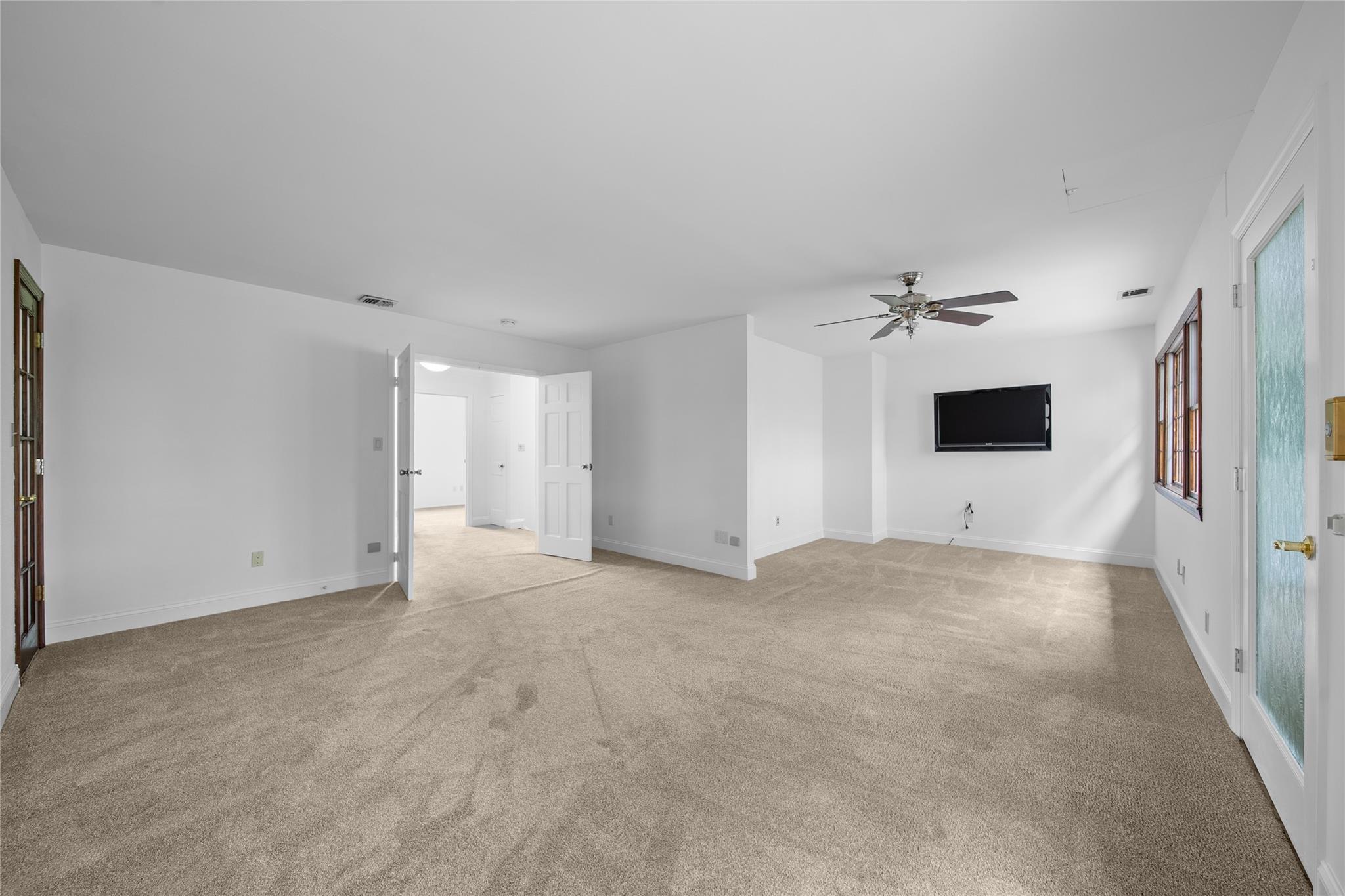 154 Anchor Lane, Bay Shore, New York image 16