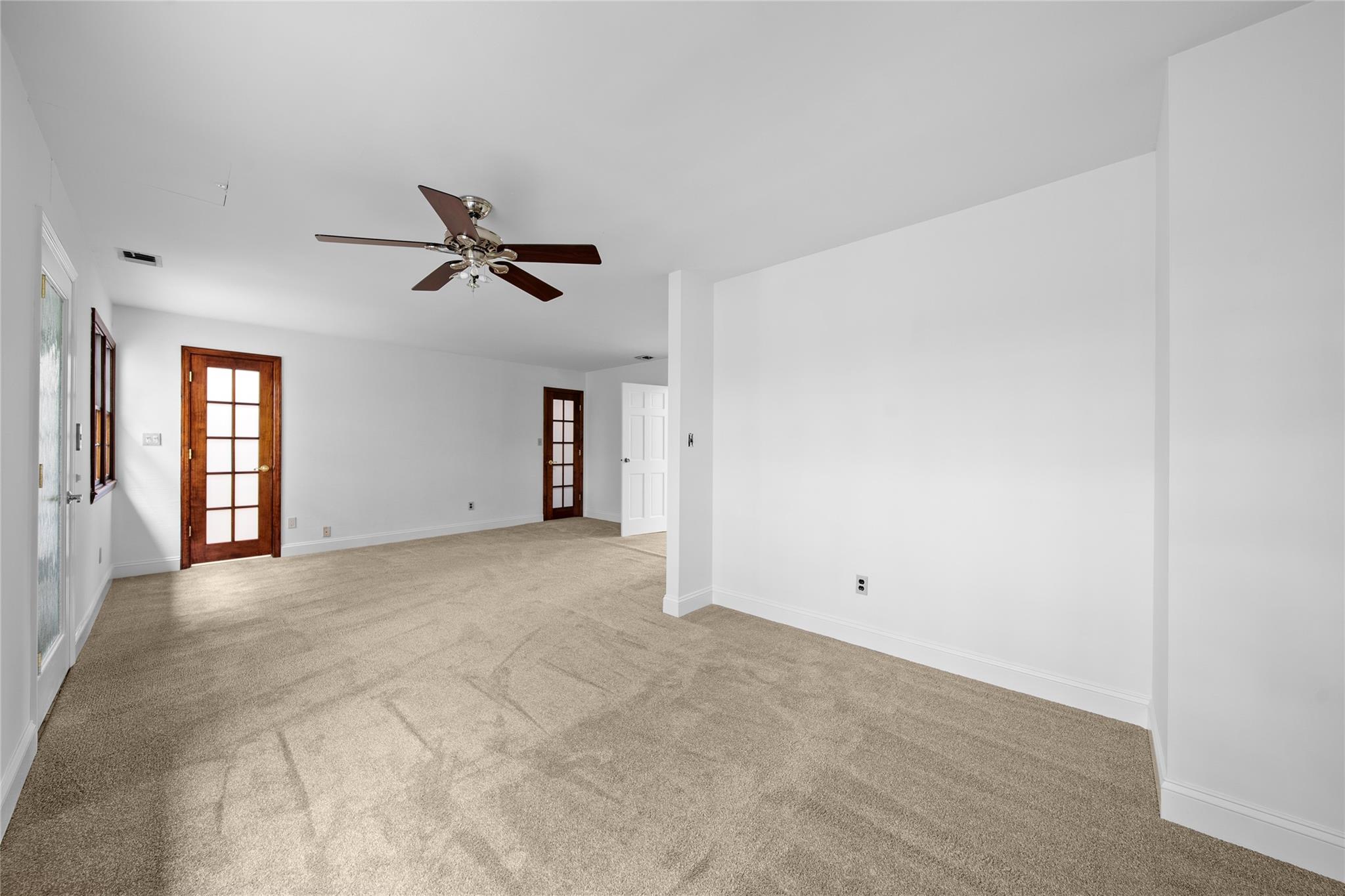 154 Anchor Lane, Bay Shore, New York image 17