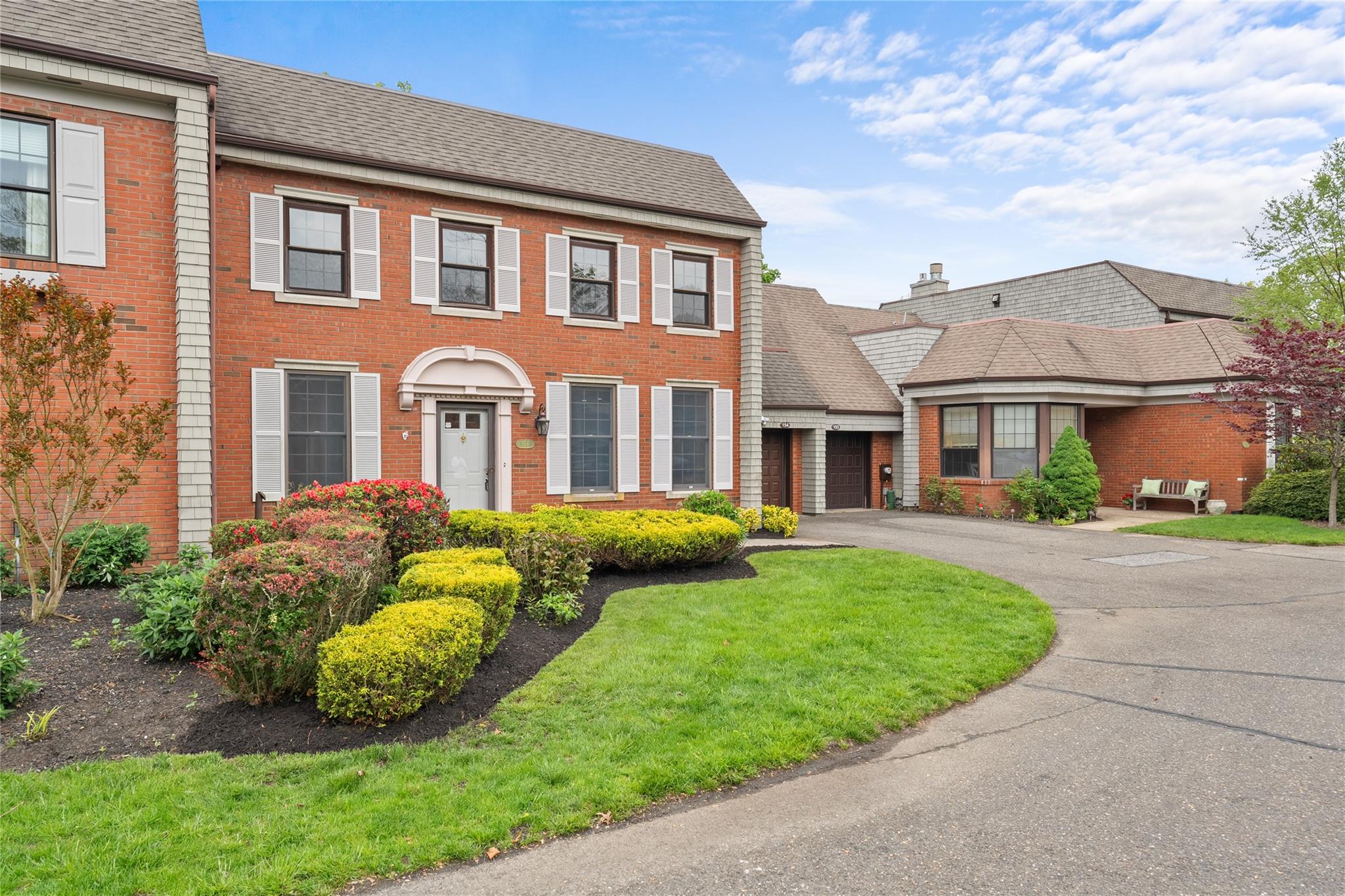 154 Anchor Lane, Bay Shore, New York image 2
