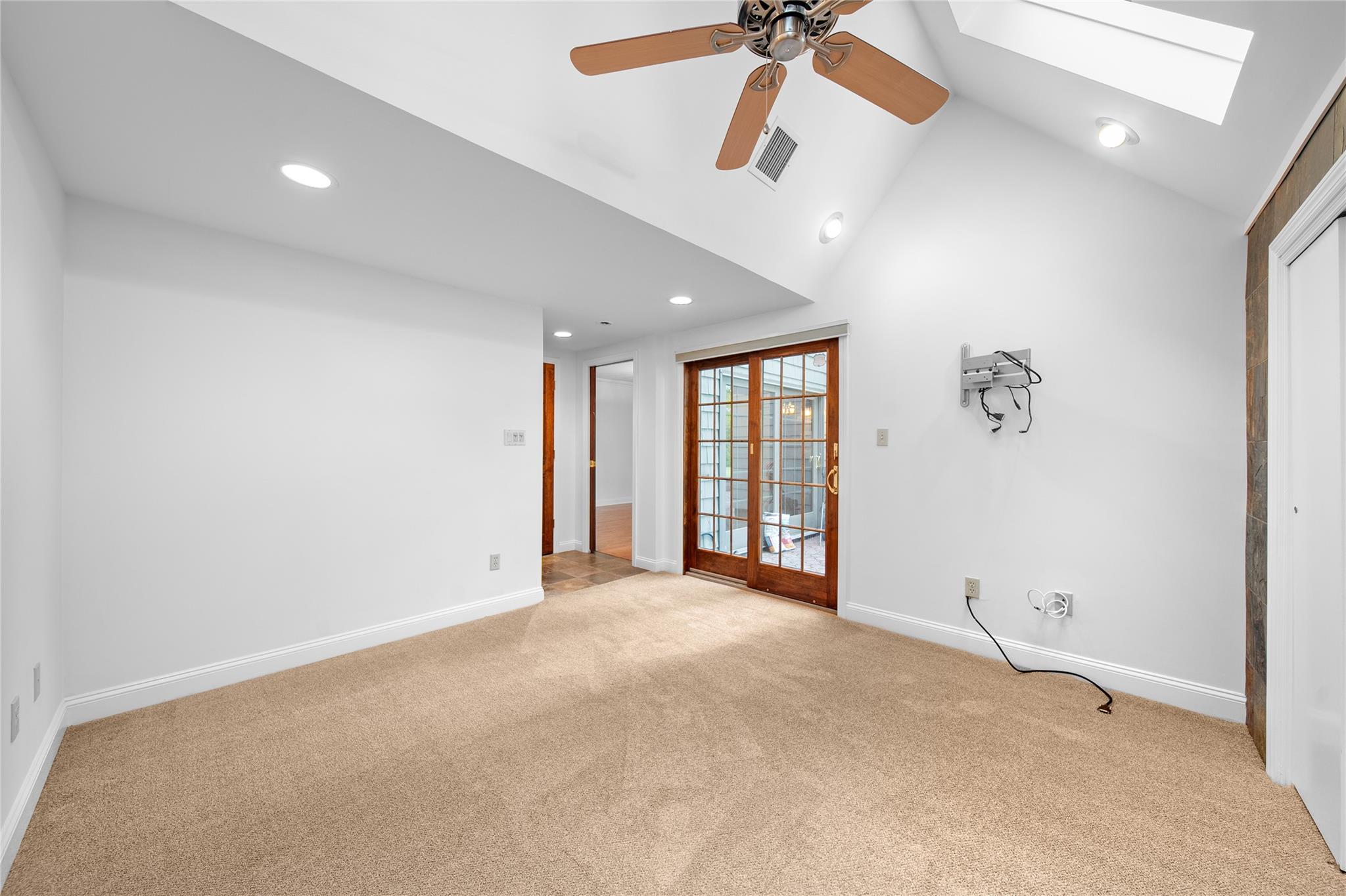 154 Anchor Lane, Bay Shore, New York image 10