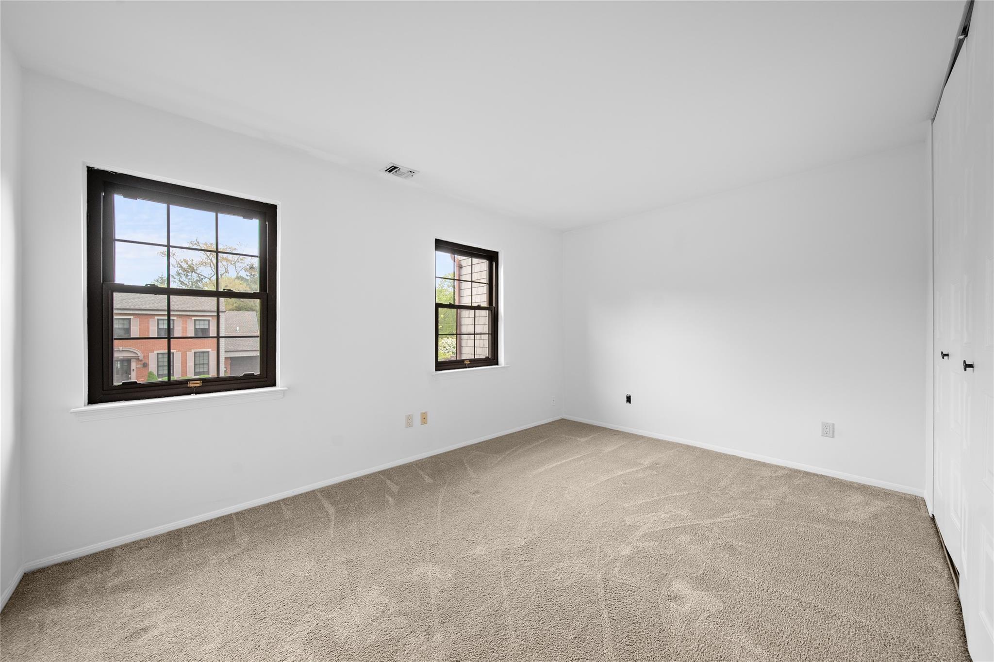 154 Anchor Lane, Bay Shore, New York image 12