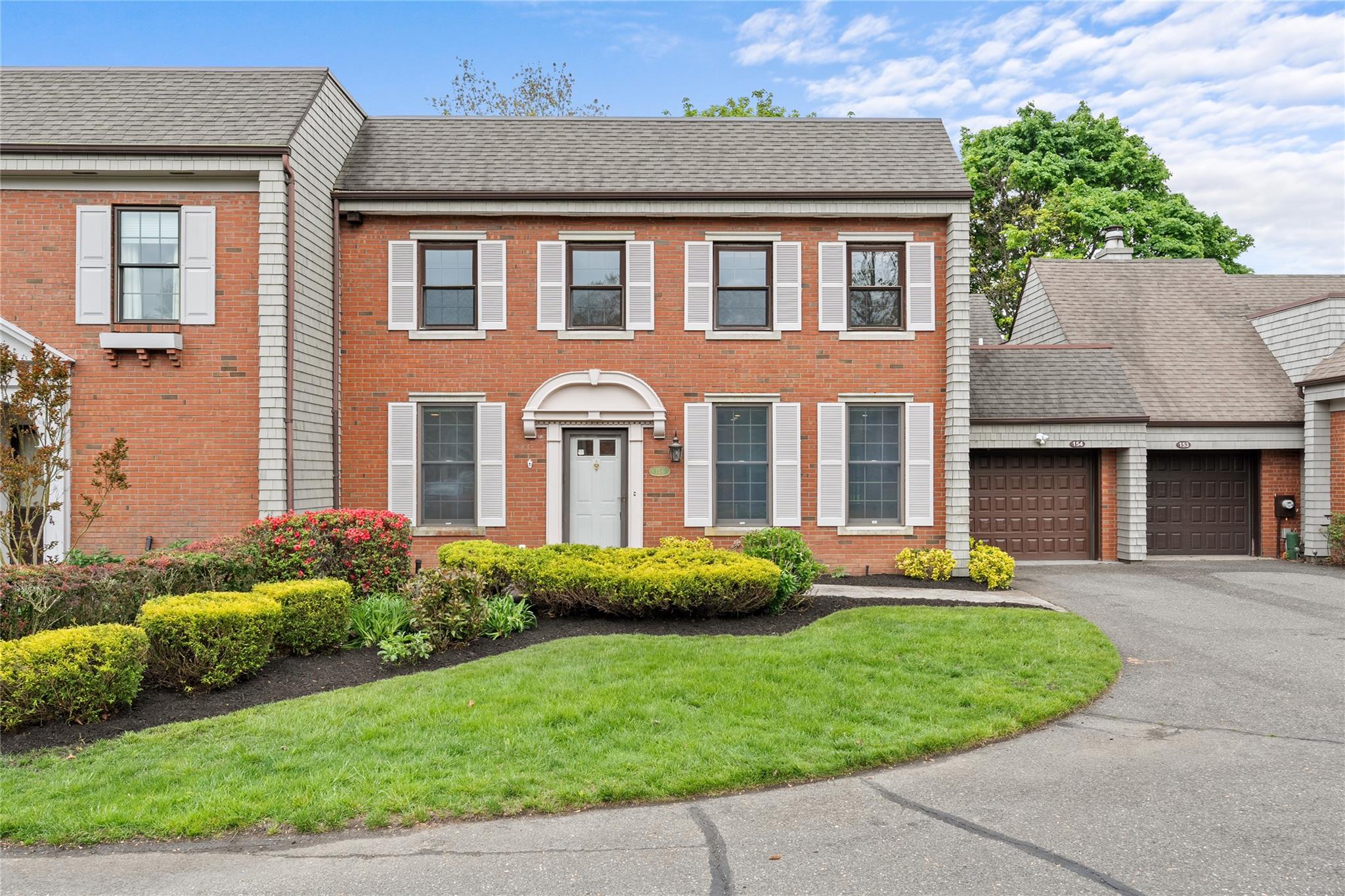 154 Anchor Lane, Bay Shore, New York image 1