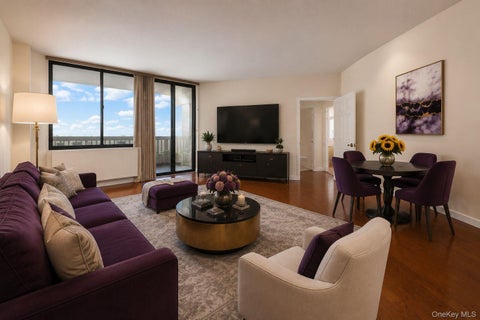 Condo For Sale - 138-35 Elder Avenue #21F<br/> Flushing, NY 11355