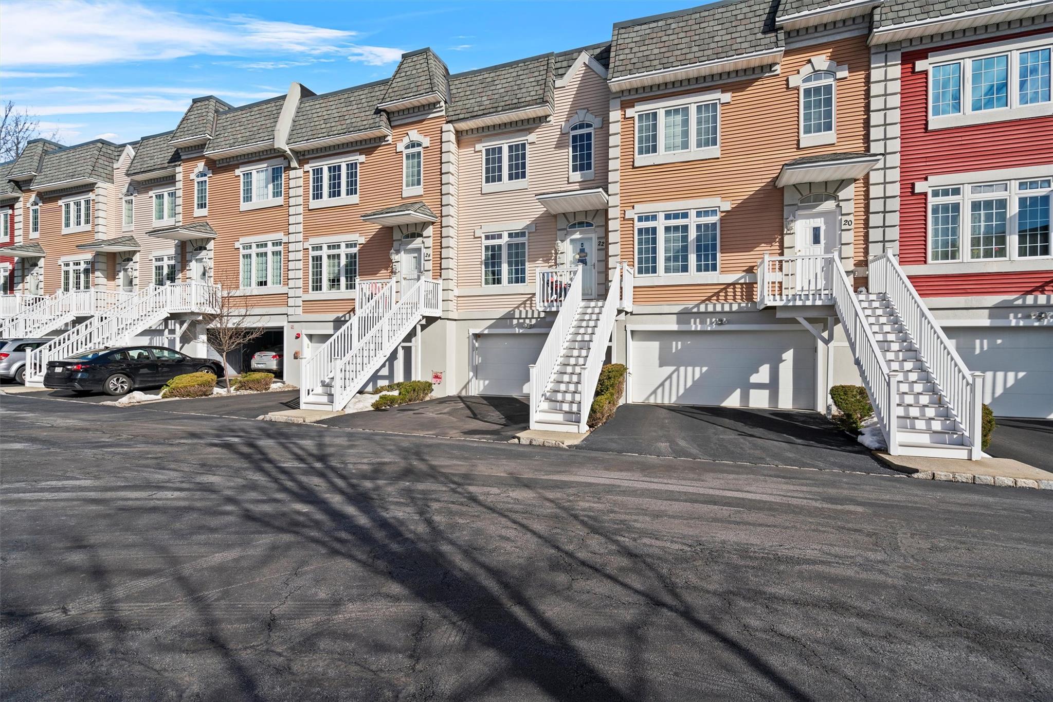 22 Alexander Court, Nanuet, New York image 3