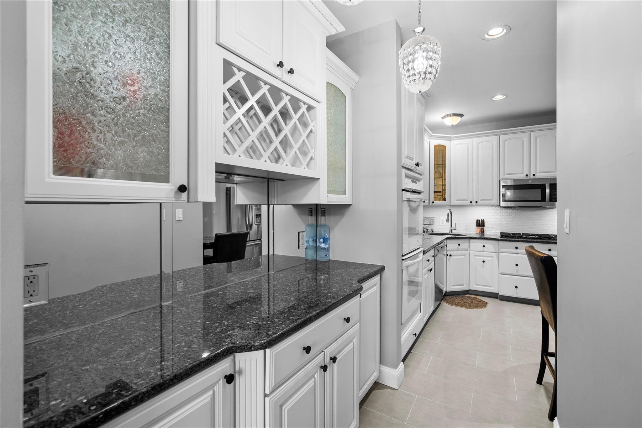 22 Alexander Court, Nanuet, New York image 10