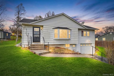 19 Valewood Drive New Windsor NY 12553