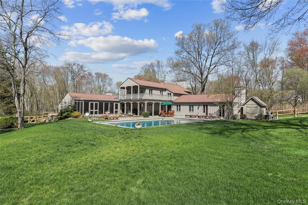 Photo of 12 E Ridge Road, Waccabuc, NY 10597 (MLS # 965567)