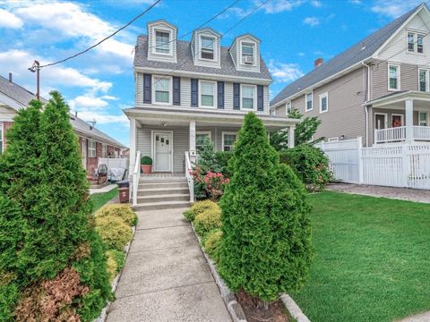 13-11 154th Street Beechhurst NY 11357