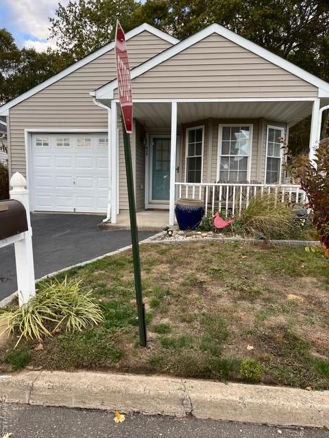 Photo of 426 Village Circle N, Manorville, NY 11949 (MLS # 932215)