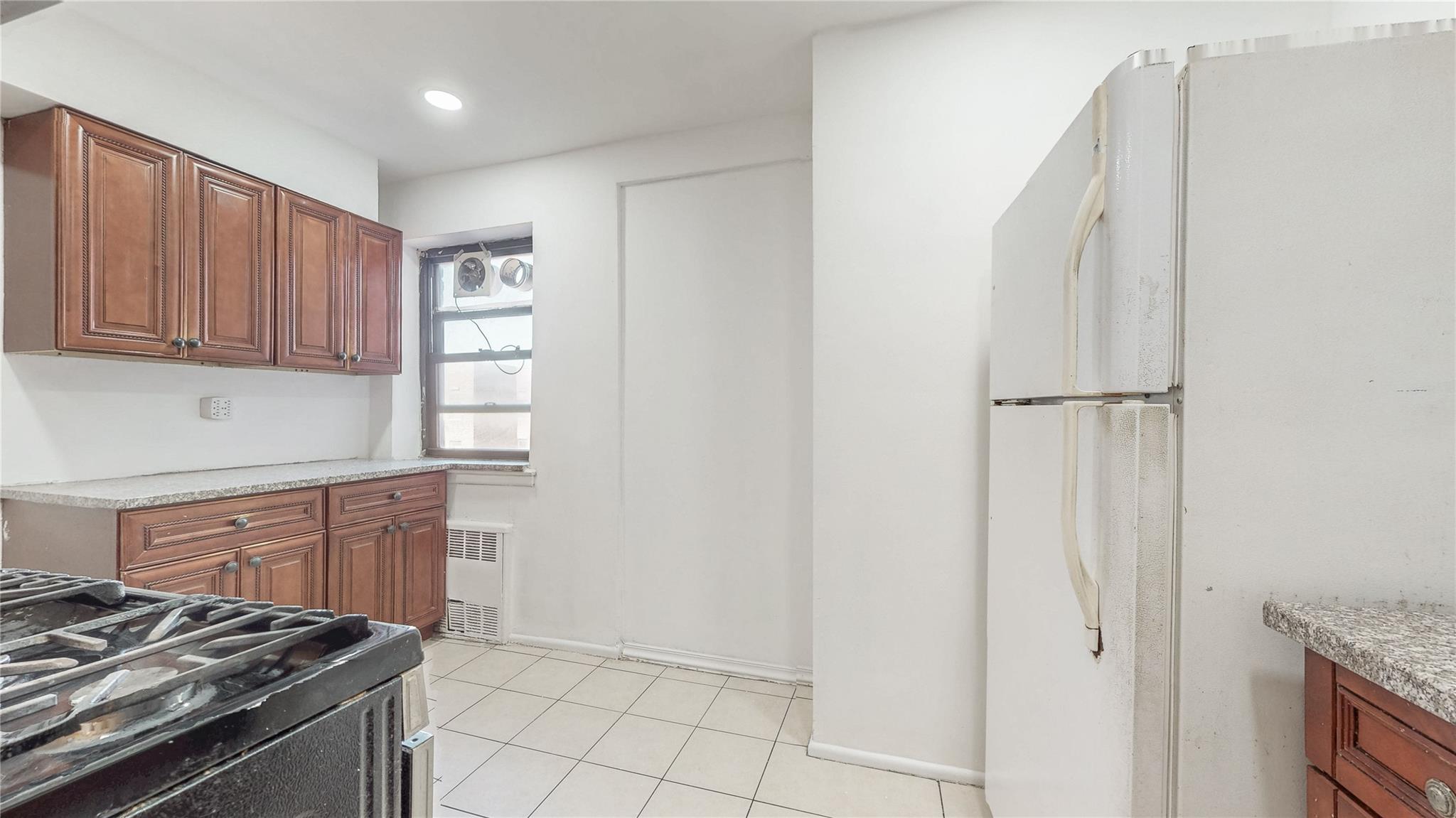 94-30 60th Avenue #6K, Elmhurst, New York image 3