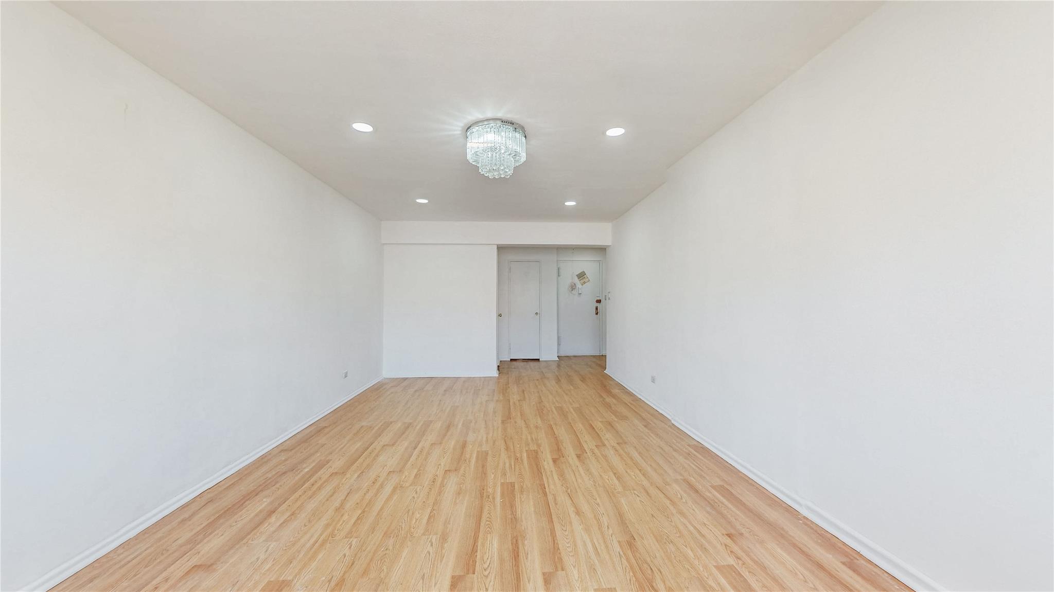 94-30 60th Avenue #6K, Elmhurst, New York image 4