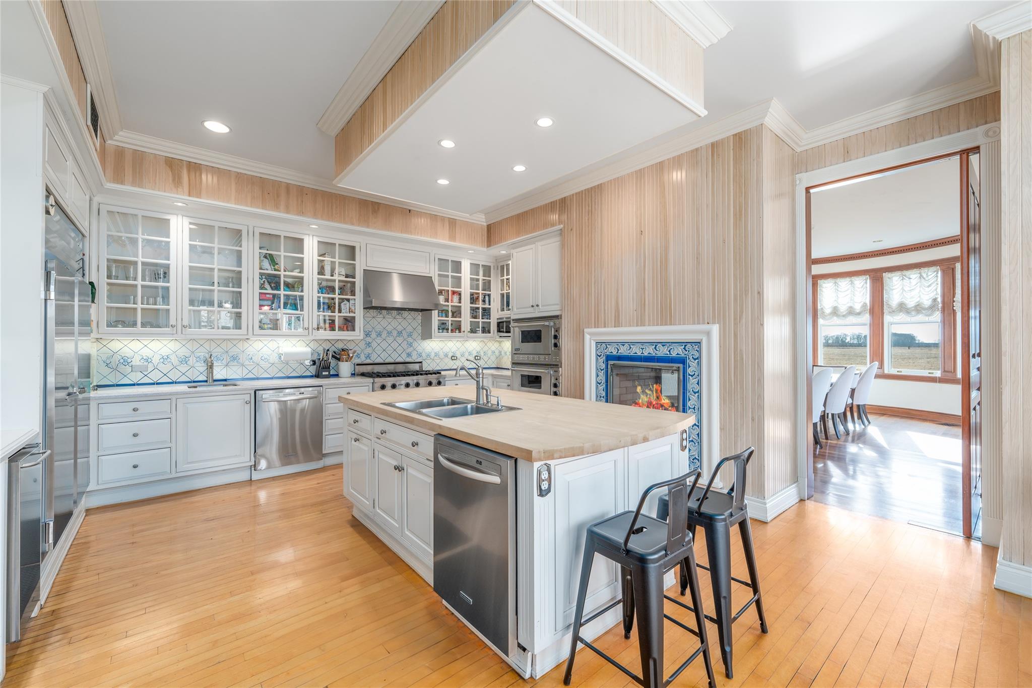 6133 Sound Avenue, Riverhead, New York image 20