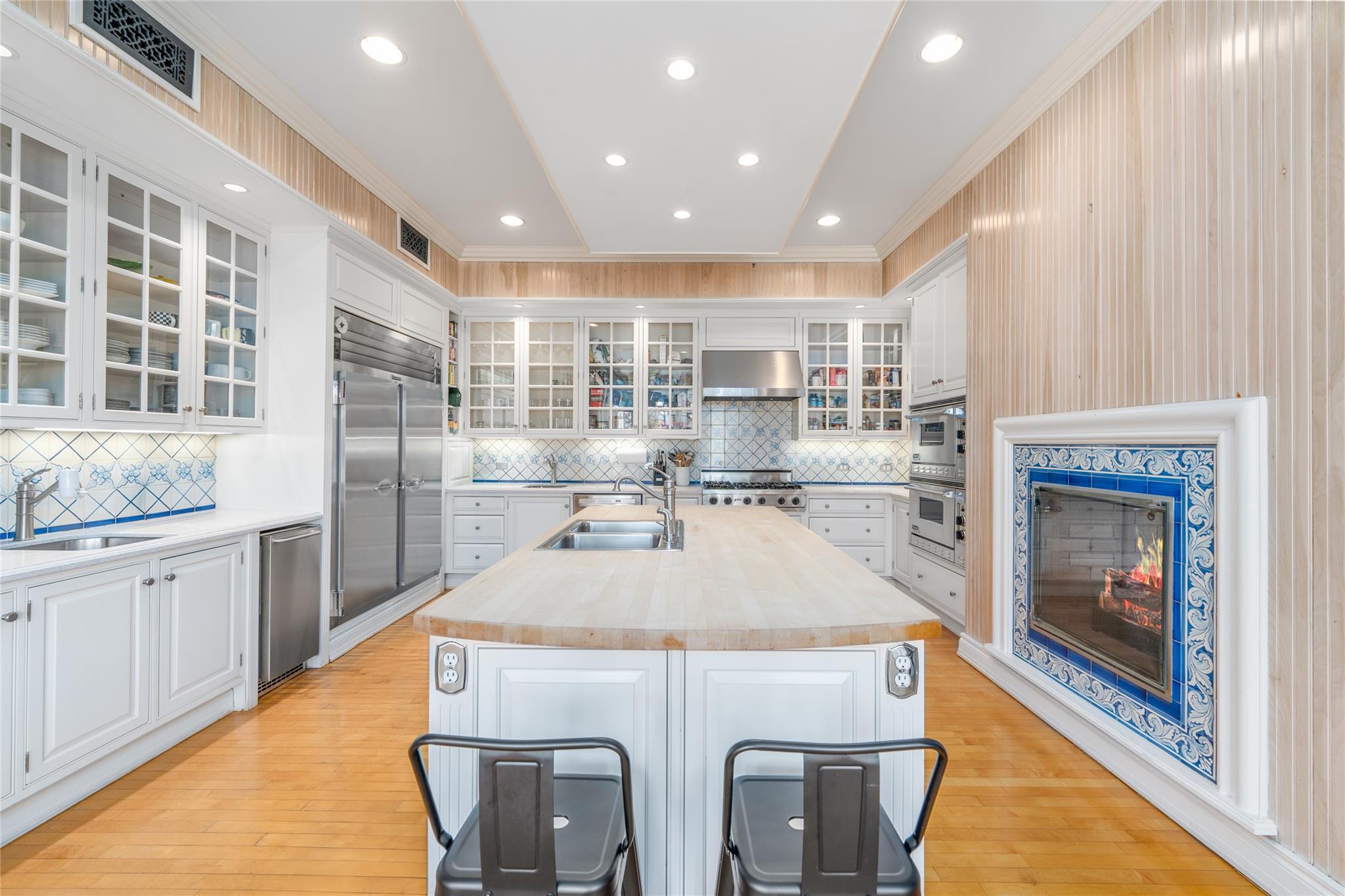 6133 Sound Avenue, Riverhead, New York image 19