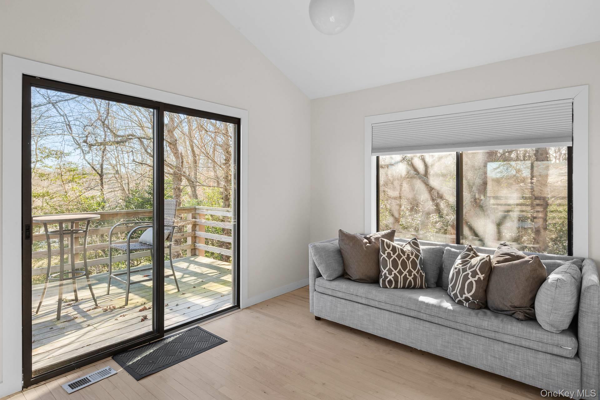 225 Head Of Pond Road