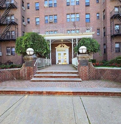 17040 HIGHLAND AVE APT 106, JAMAICA, NY 11432 - Image 02cd45db8e2272a0e0fbe2c33c7cc865/3796989794