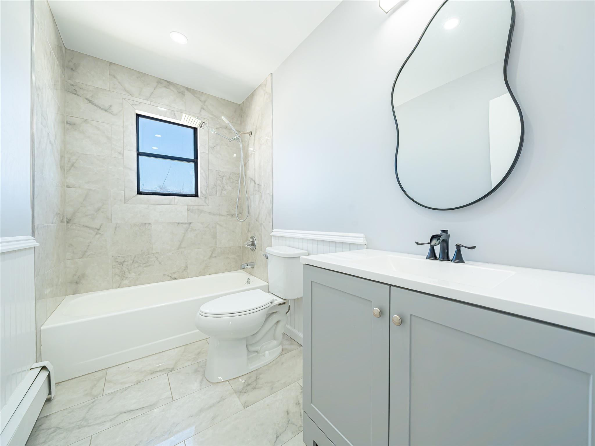 55 Madison Avenue, Roosevelt, New York image 13