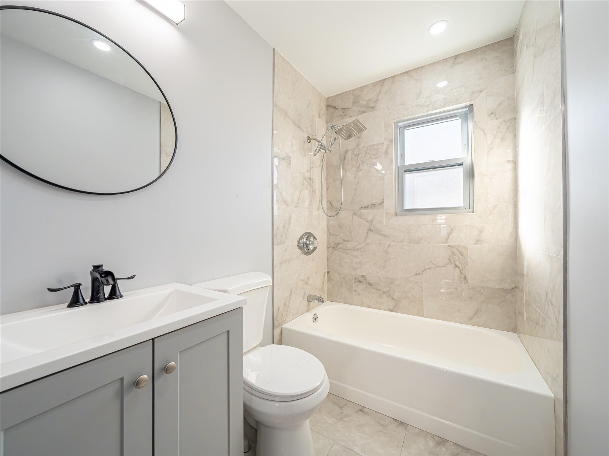 55 Madison Avenue, Roosevelt, New York image 22