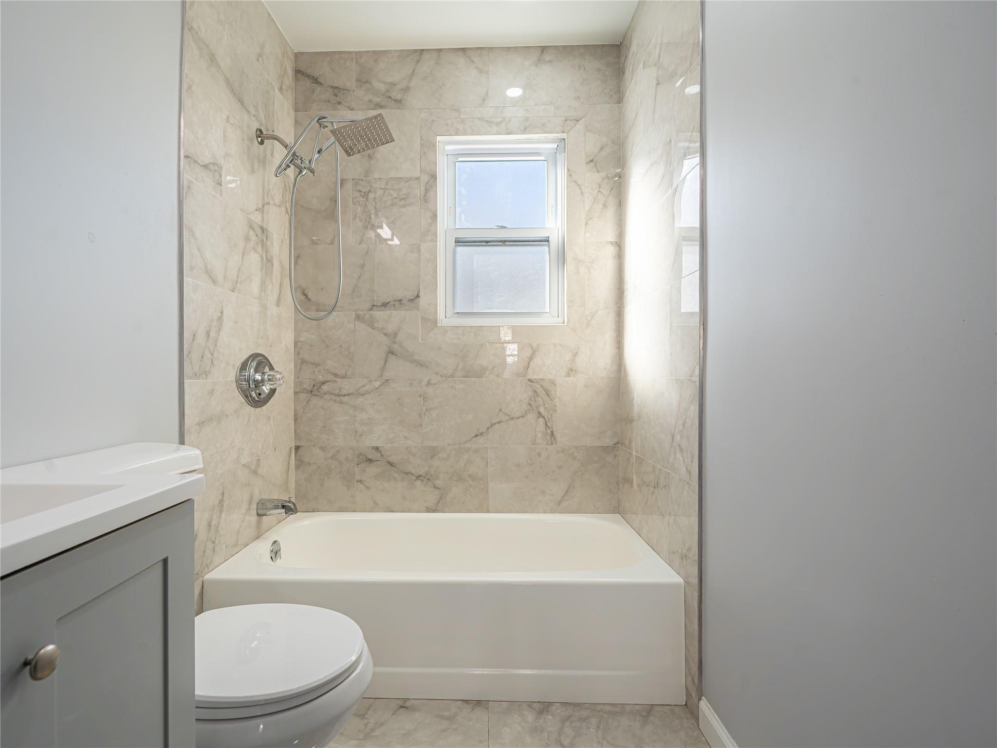 55 Madison Avenue, Roosevelt, New York image 21