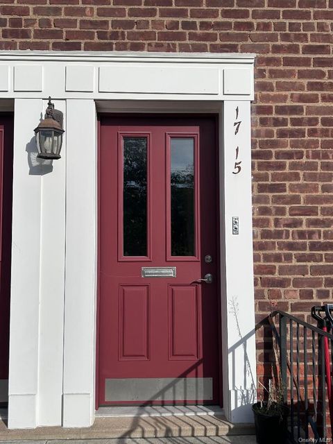 Photo of 17 -15 160th Street #5-94, Whitestone, NY 11357 (MLS # 920460)