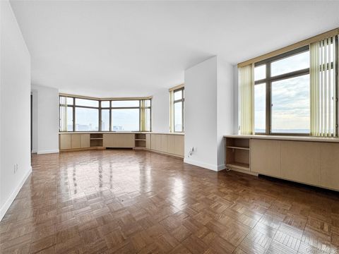 Photo of 11201 Queens Boulevard #18C, Forest Hills, NY 11375 (MLS # 965971)