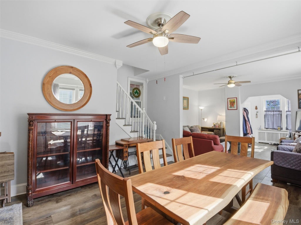 Photo of 2929 Coddington Avenue, Bronx, NY 10461 (MLS # 1057241)