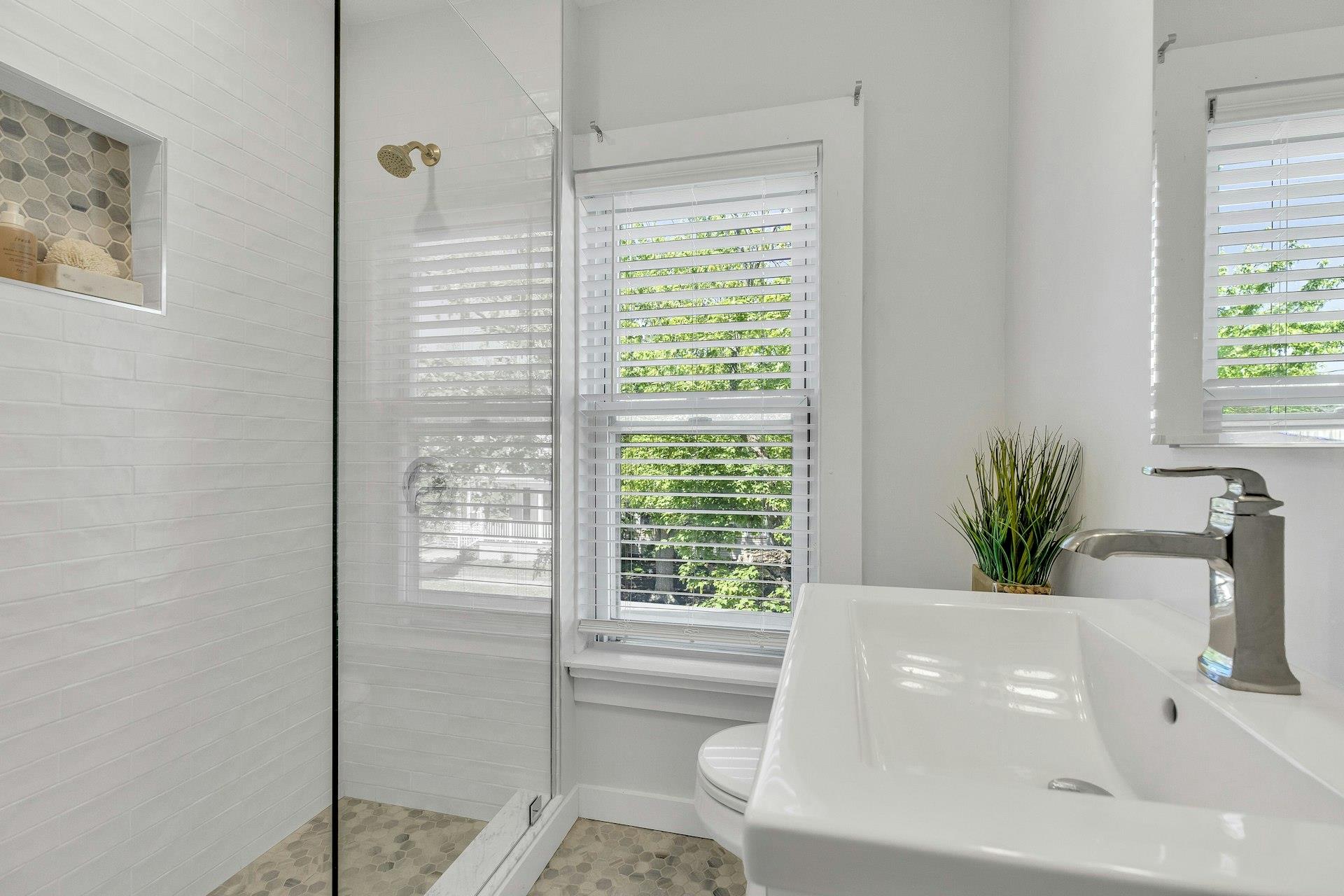 312 5th Avenue, Greenport, New York image 22