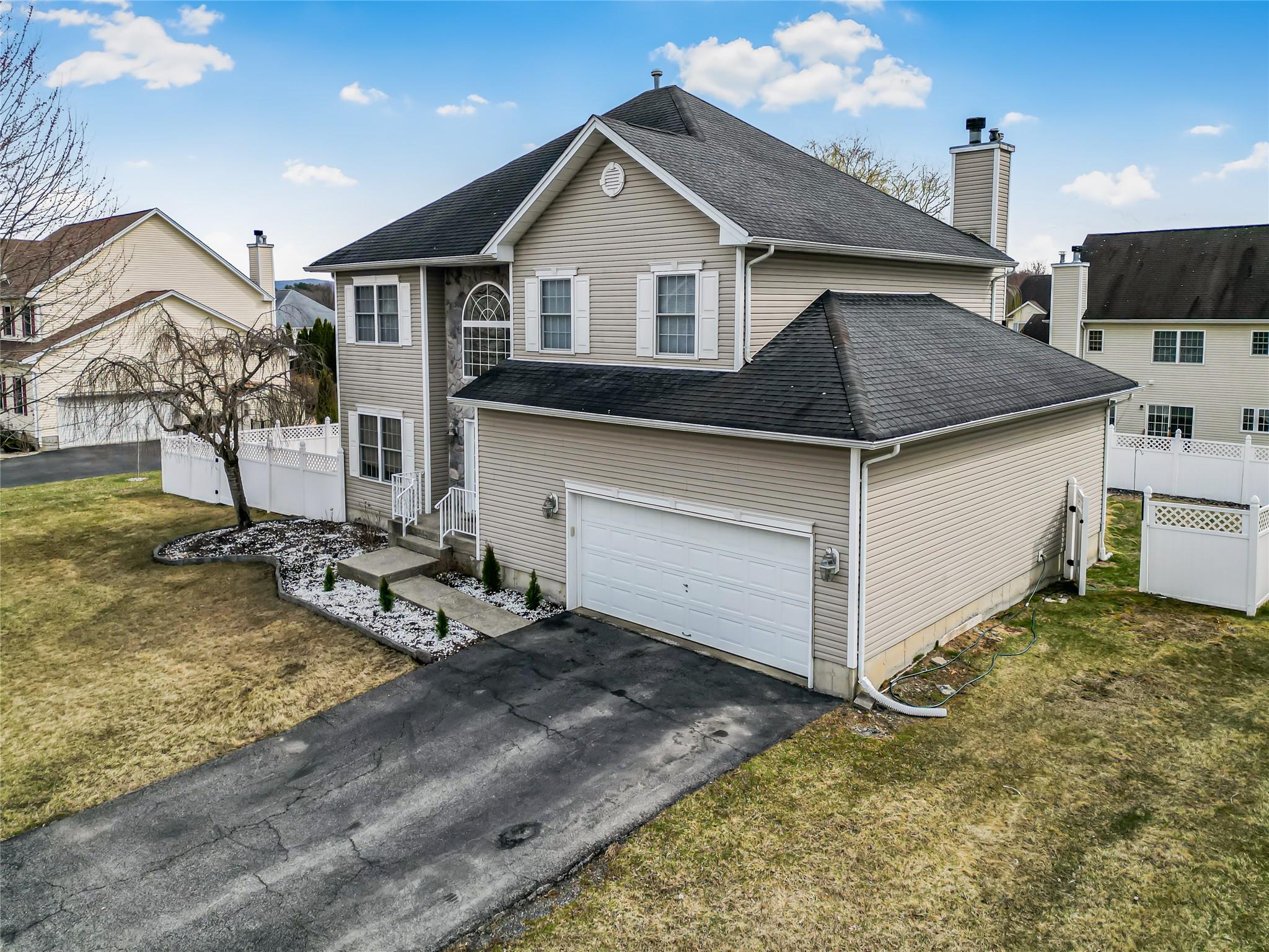 2717 W Colonial Drive, New Windsor, New York image 3
