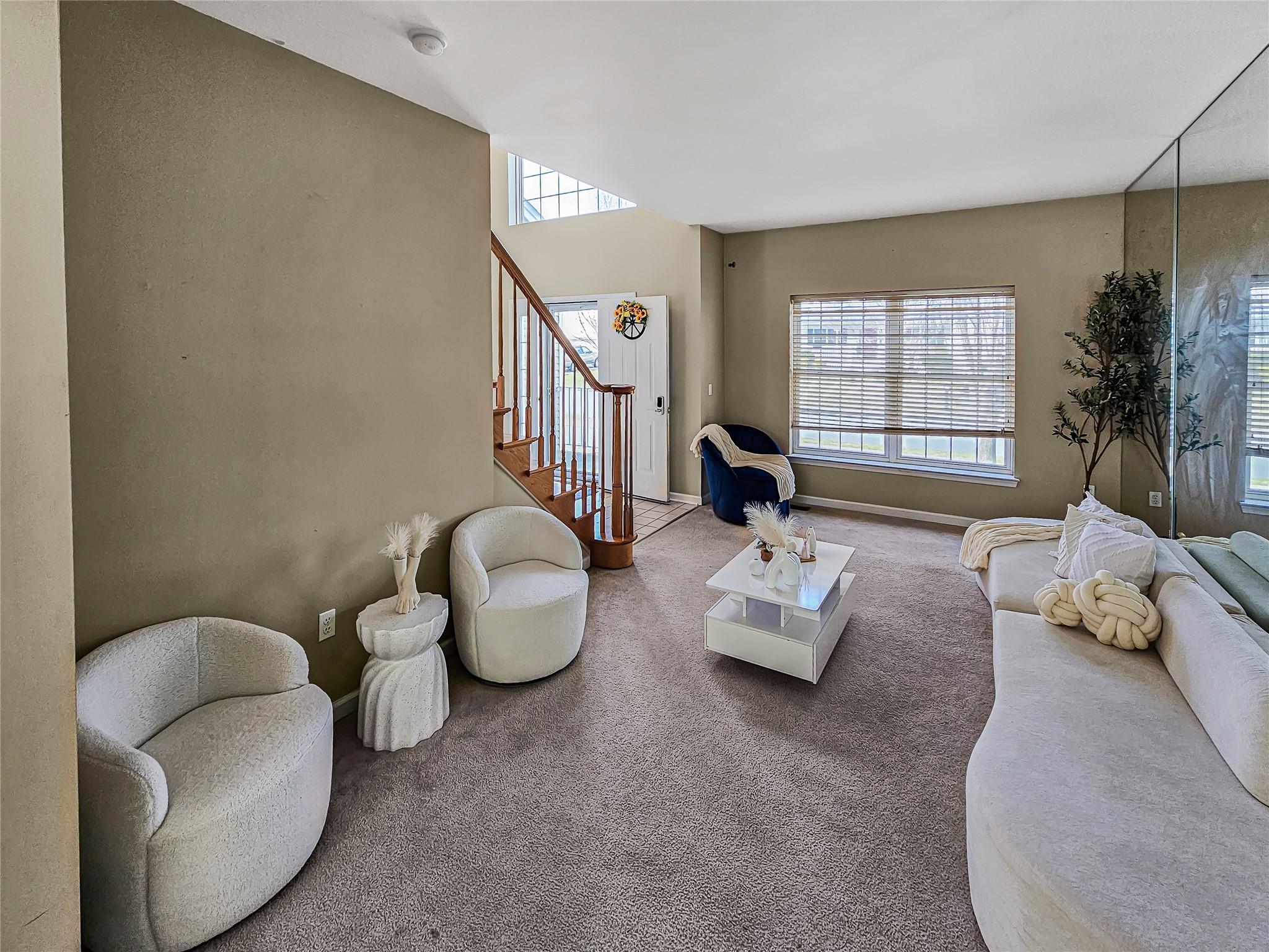 2717 W Colonial Drive, New Windsor, New York image 8