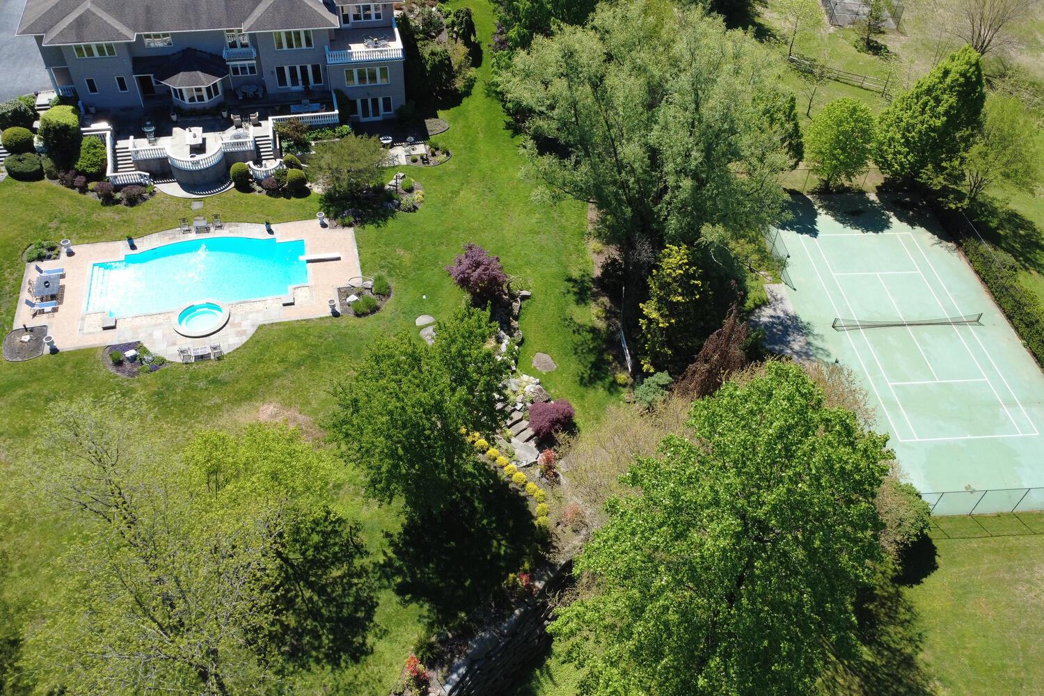86 Old Tappen Road, Locust Valley, New York image 33