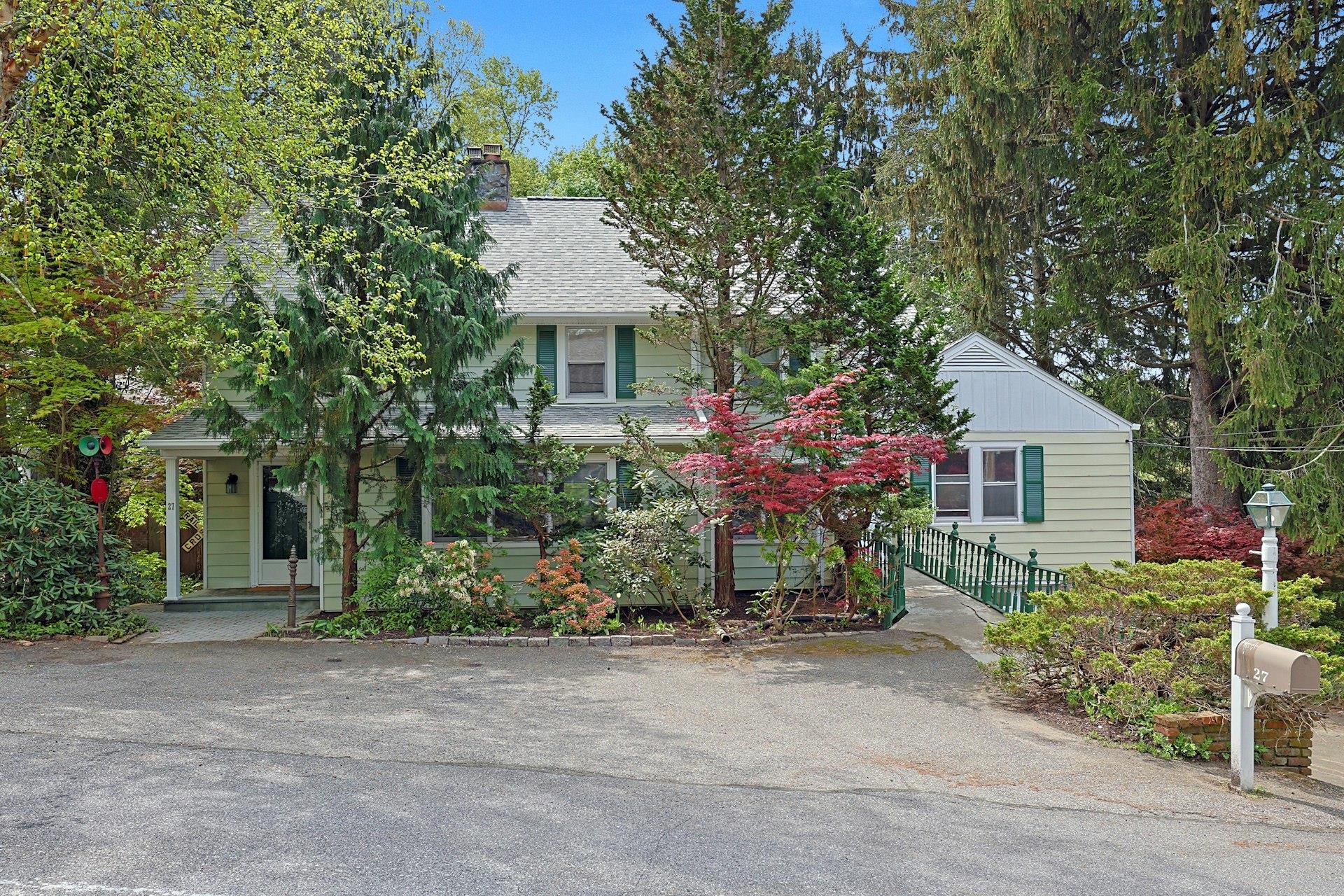 27 Annadale Street, Armonk, New York image 1