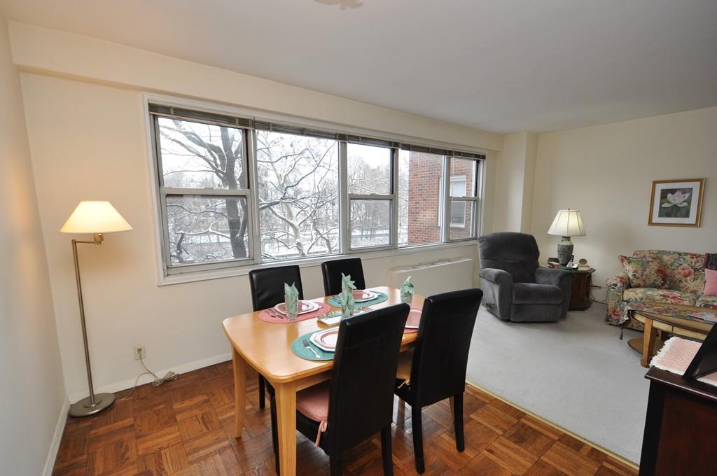 Scarsdale, New York 10583, United States, 2 Bedrooms Bedrooms, ,2 BathroomsBathrooms,Residential,Pending,21409