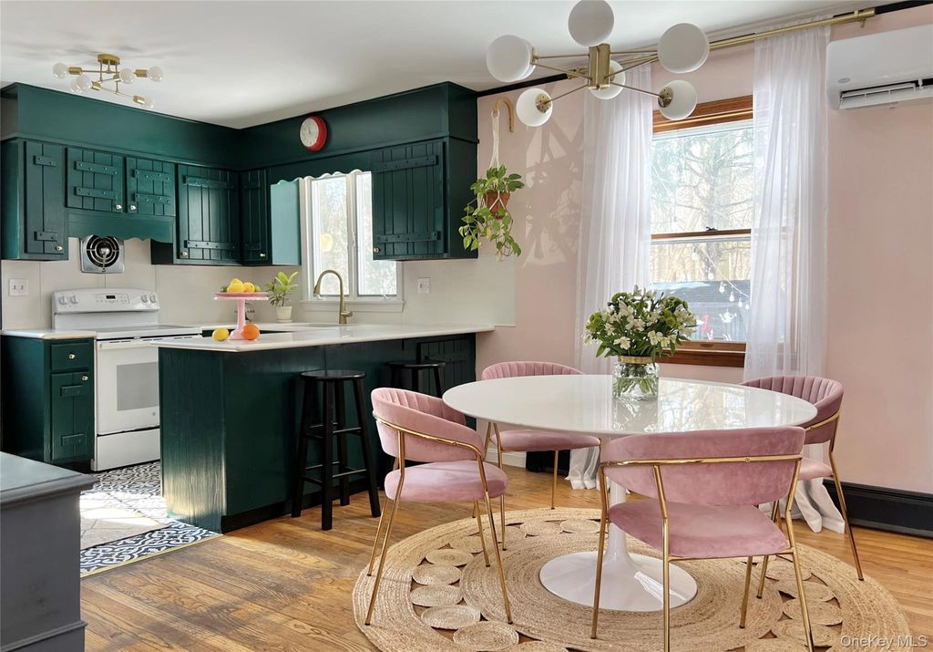 Photo of 9 King Road, Rhinebeck, NY 12572 (MLS # 964493)